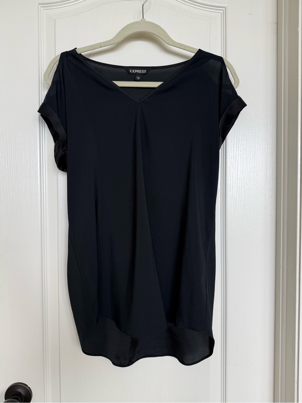 Express Women’s Black V-Neck Cold Shoulder Short Sleeve Blouse